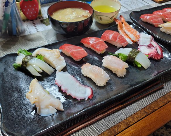 当時の握り寿司を、最近になり再現してもらいました