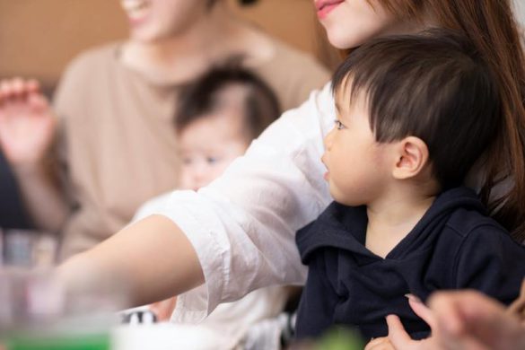 地方40代独身女性202403