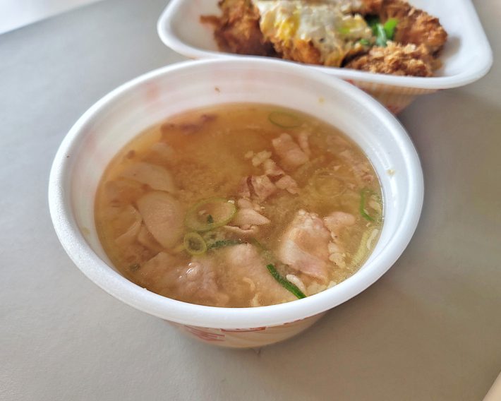 かつやのとん汁（大）