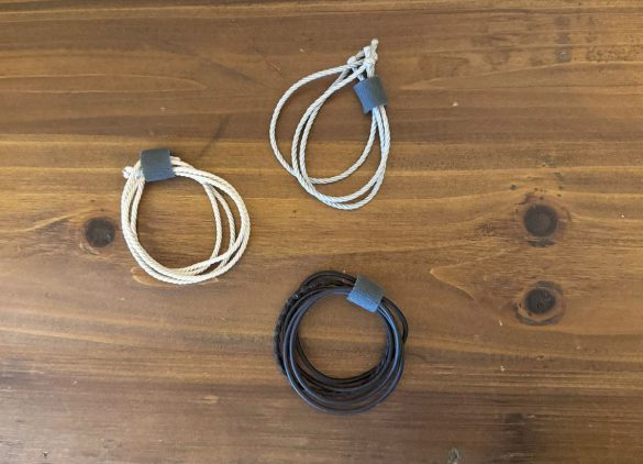 ヘアゴムも結束テープでまとめると見つけやすい