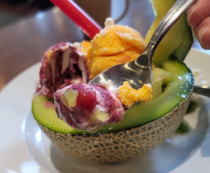 甘酸っぱいカシスアイスが今年のポイントになっています