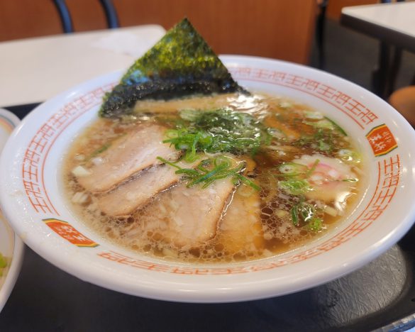 忘れられない中華そば(748円)