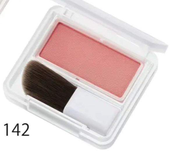 パウダー チーク　各506円（税込）142 （写真はちふれ公式HPより引用。以下同じ）