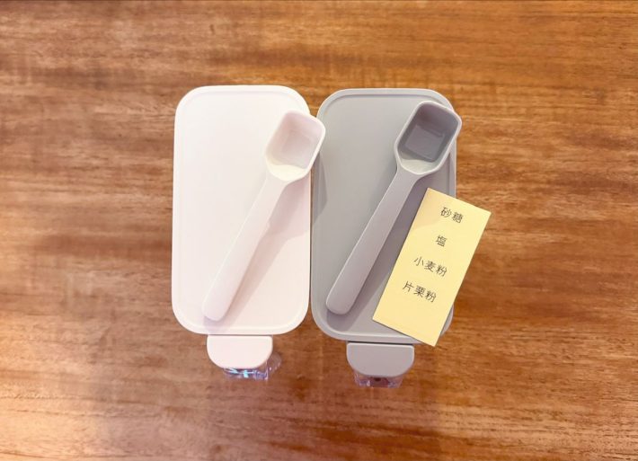 小さじスプーンとラベリングシールがついてくる