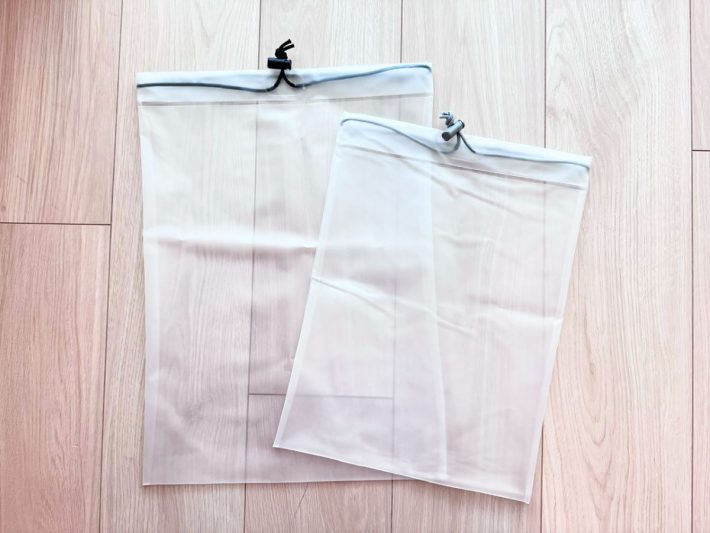 水に強く透明なTPU素材で作られた巾着ポーチ