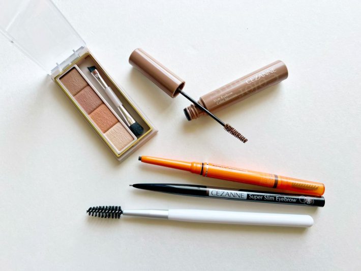 使用するアイブロウ各種