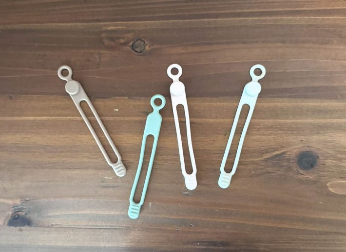 カラーはグレー＆カーキとピンク＆ブラウン