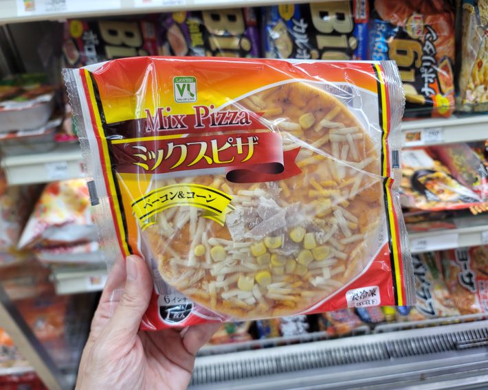 ミックスピザ（ベーコン＆コーン）　119円