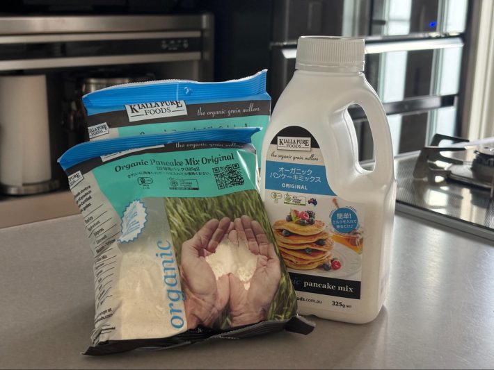 オーガニックパンケーキミックス　1298円（税込）