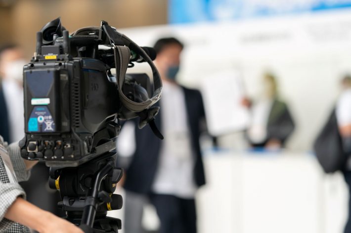 テレビ局　番組　取材　放送