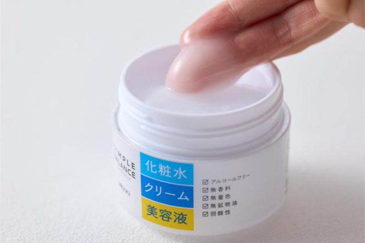 「シンプルバランス」うるおいジェル100g 1,100円（税込参考価格）