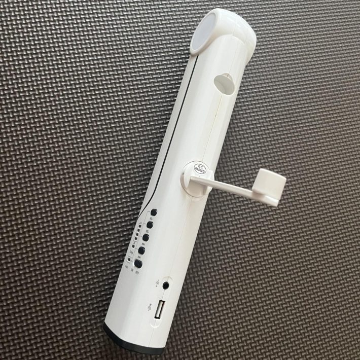 手回し充電ラジオ