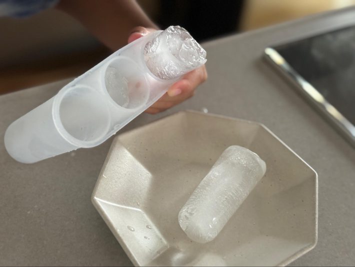 氷を簡単に取り出せる