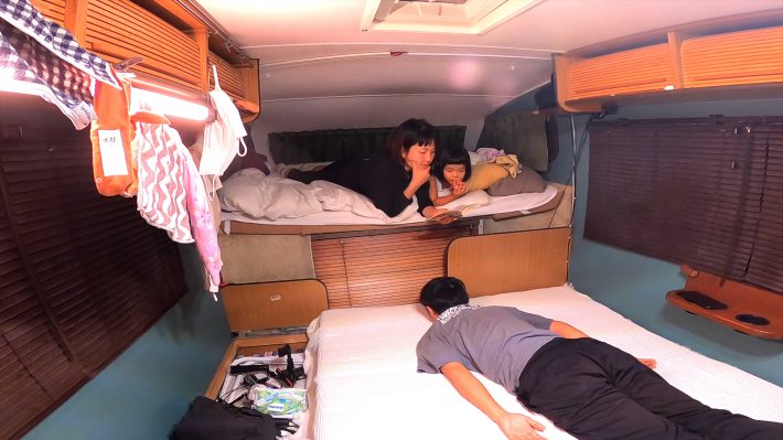 車内の様子（就寝時）