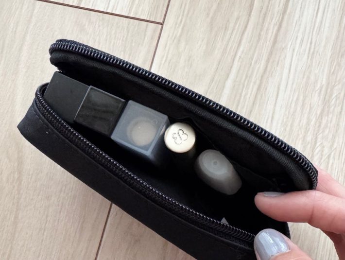 リップを立てて収納するのにぴったりの高さ