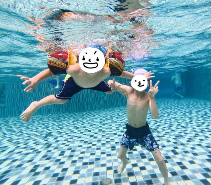 自宅はプール付き