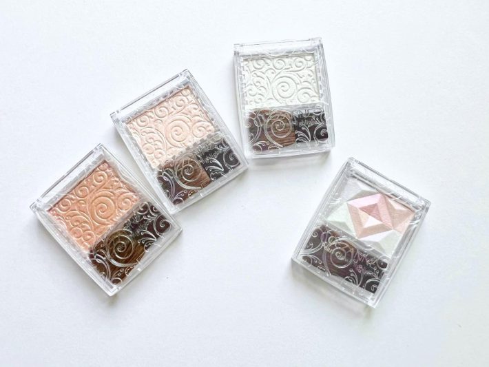 オーロラのようなツヤが魅力の「パールグロウハイライト」