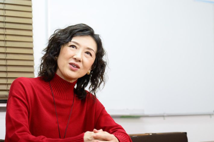 赤間麻里子さん