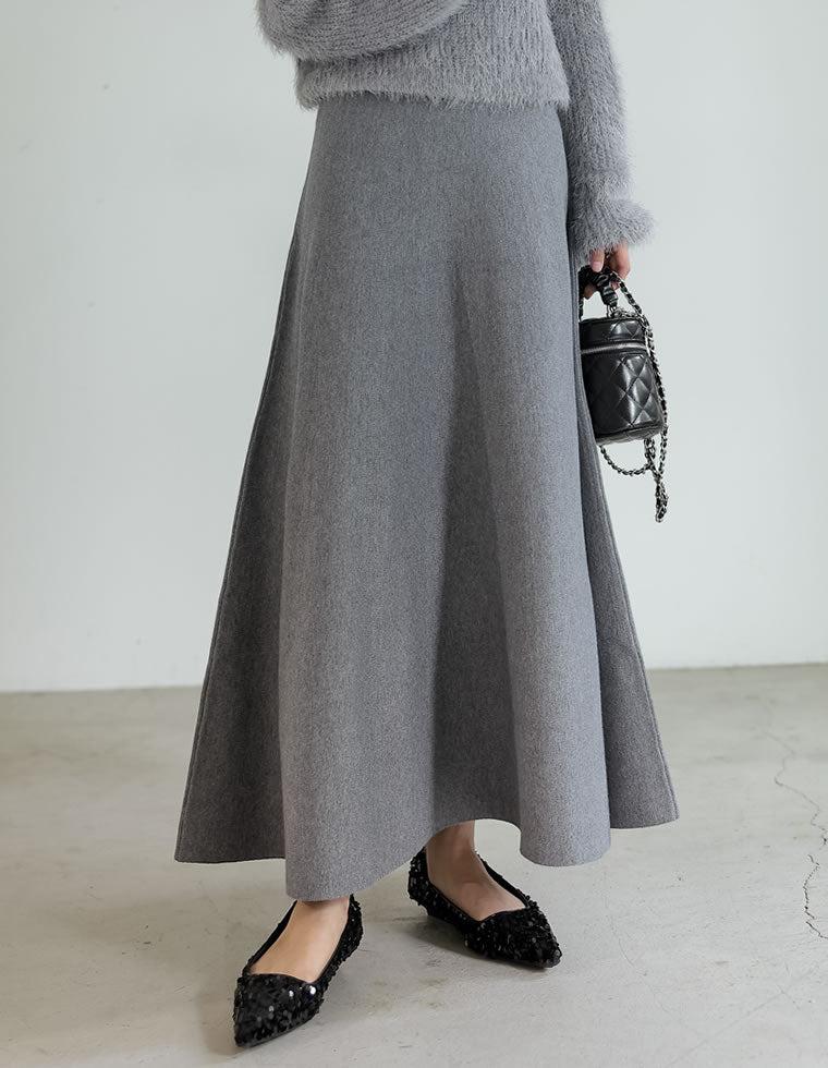 ミラノリブフレアニットスカート3698円/Re:EDIT