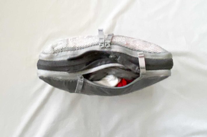 10　Sサイズ　圧縮したあとの厚み