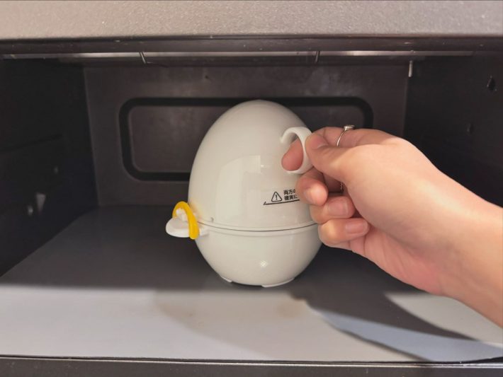 ハンドルがついているので電子レンジからの取り出しもラクラク