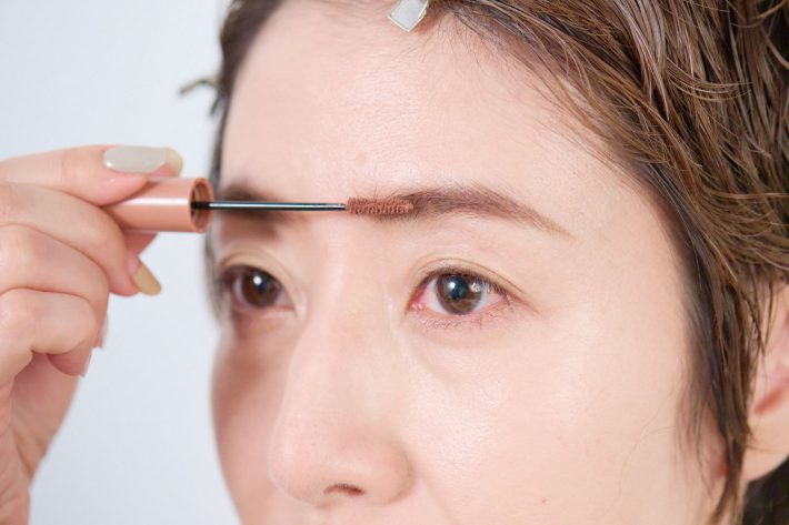 眉マスカラ