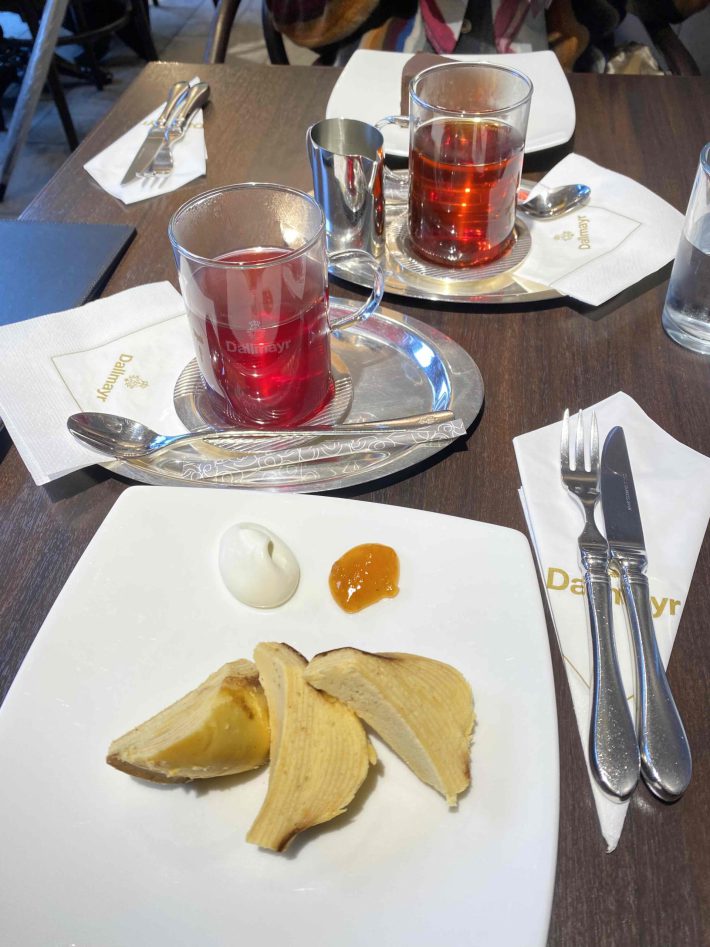 茜さんのデート中の写真（本人提供）