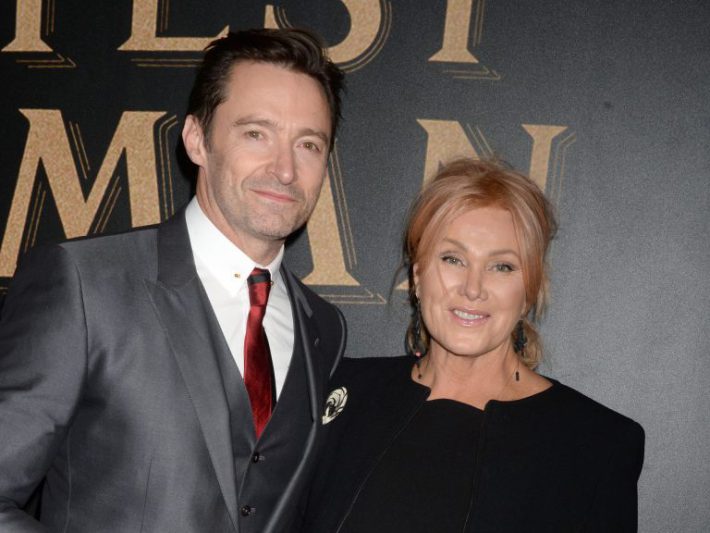 ヒュー・ジャックマンとデボラ＝リー・ファーネス