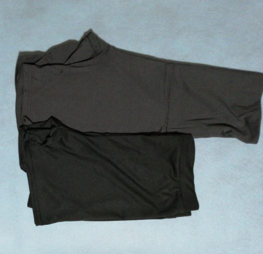 黒の防寒インナー