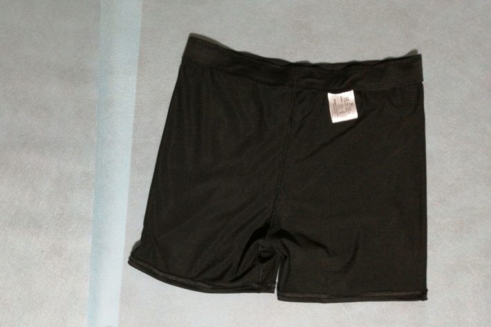 黒の防寒インナー