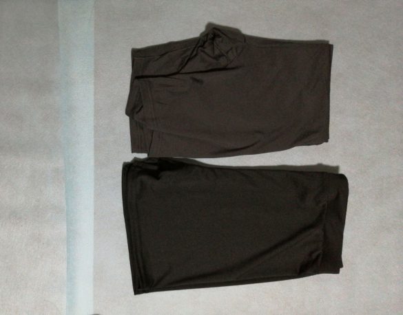 黒の防寒インナー