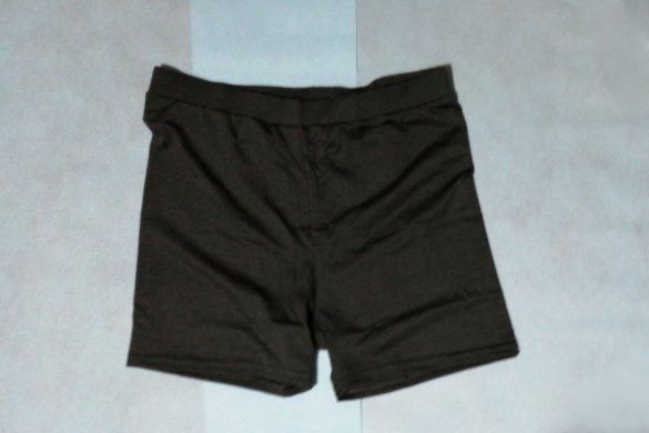 黒の防寒インナー