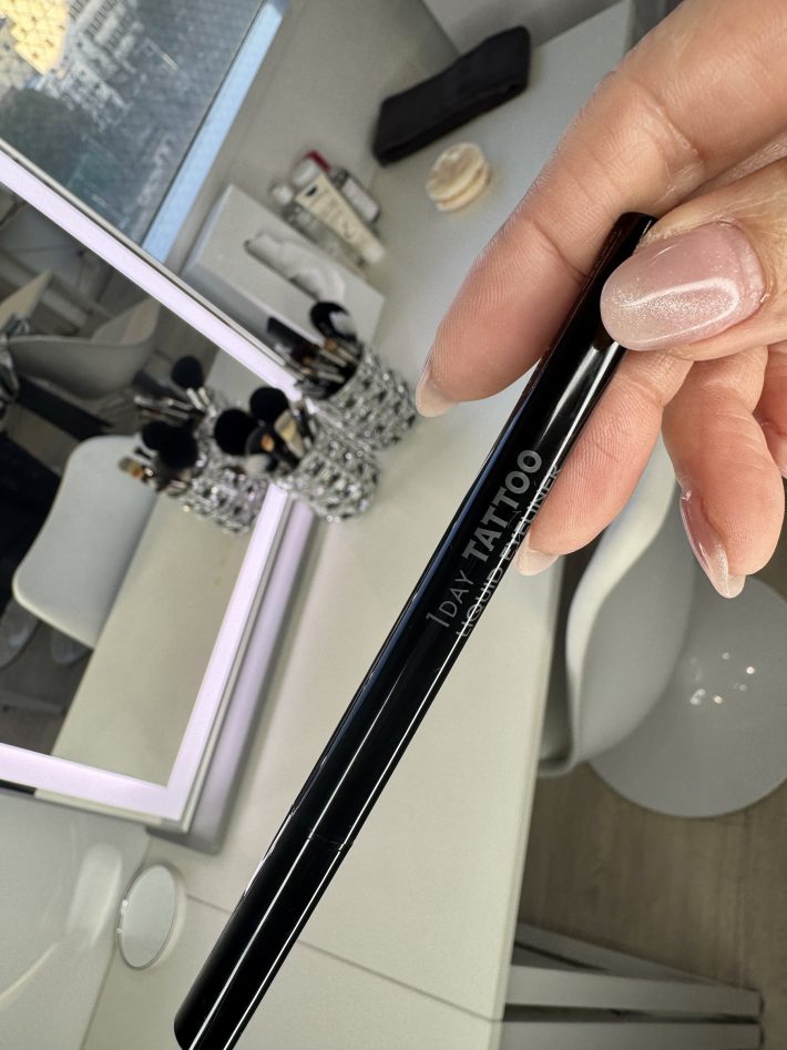 画像5_アイライナー