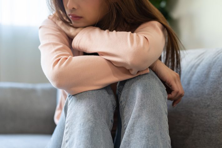 悩める女性