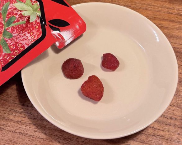 ダイソー　いちごのお菓子