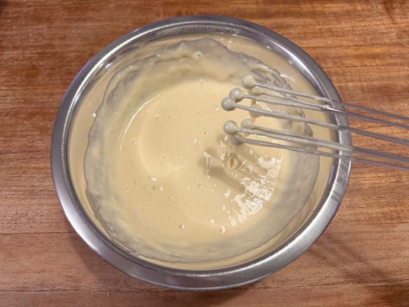 ホットケーキミックス　混ぜる　泡立て器