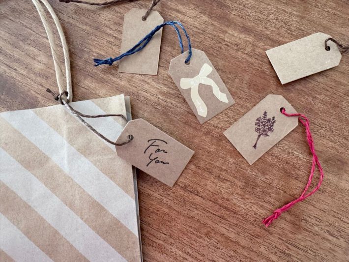 セリア　ラッピング　タグ