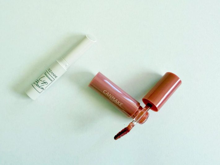 マットタイプのリップ（口紅）を塗ってもツヤやかな唇に