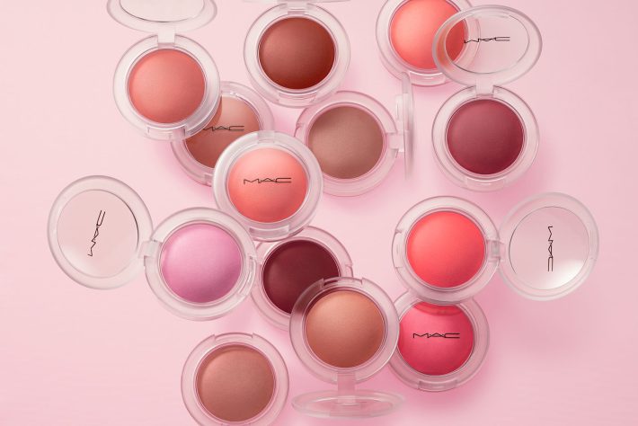 MAC「グロー プレイ クッショニー ブラッシュ」