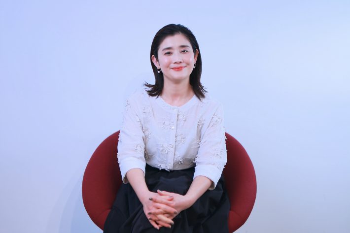 石田ひかりさん