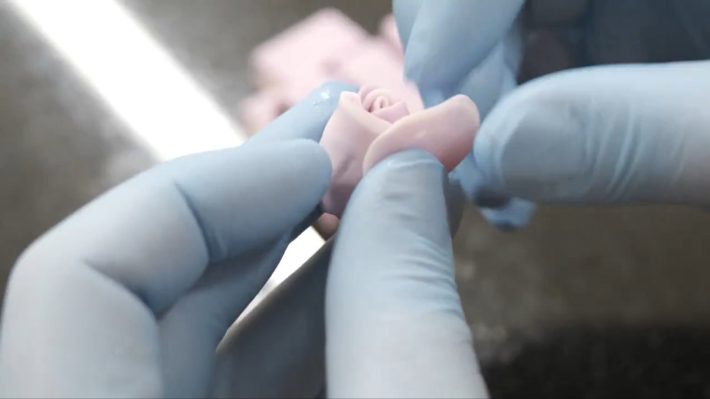 ハイチュウで薔薇を作る工程