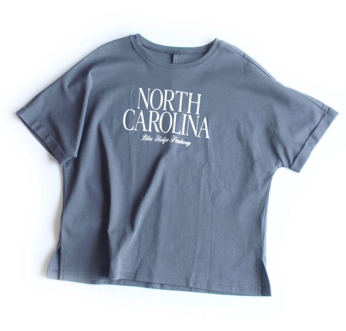 Eluraのサマ見えドルマンTシャツ（4950円税込）