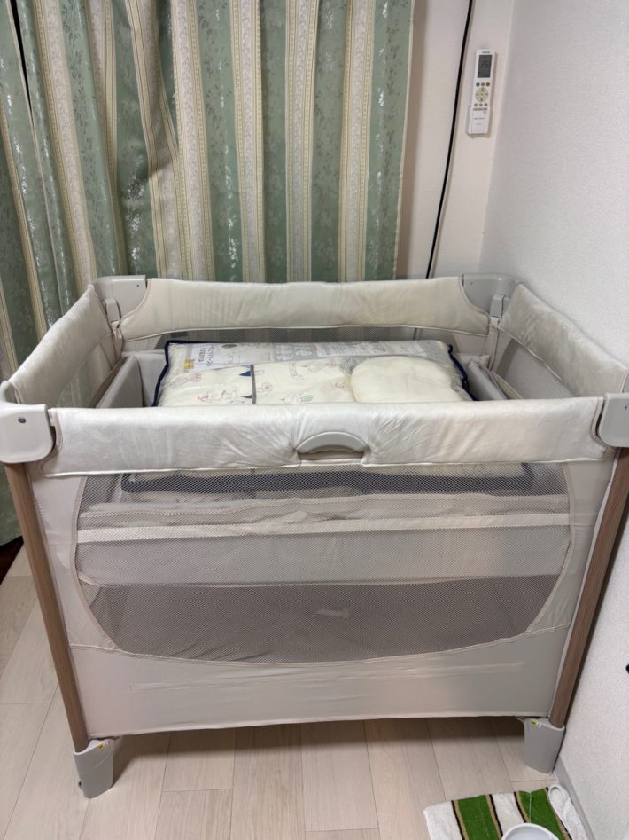ベビーベッド