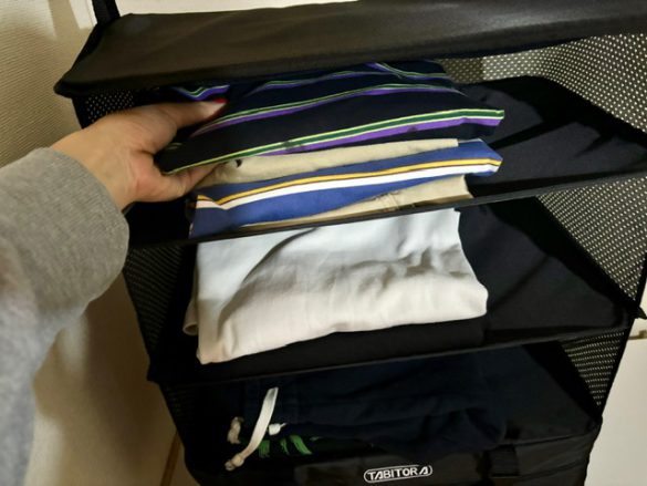 圧縮袋を使えば冬物でも収納可能