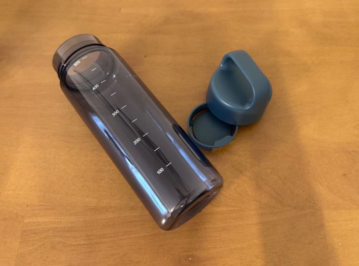 目盛り付きドリンクボトル