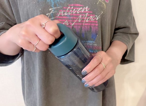 目盛り付きドリンクボトル 