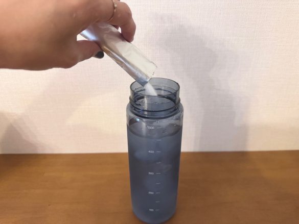 目盛り付きドリンクボトル 