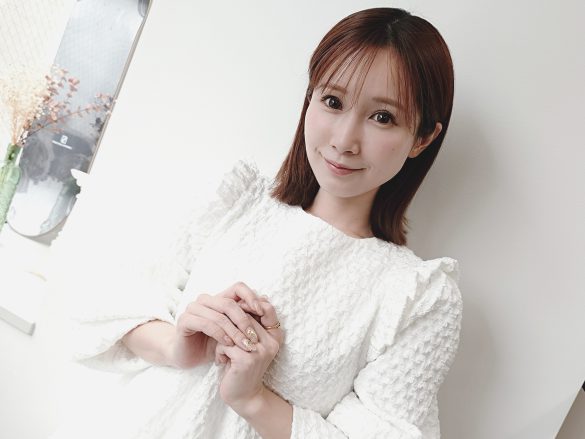 セクシー女優小島みなみ