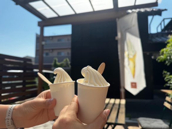 くぐり門ソフトクリーム