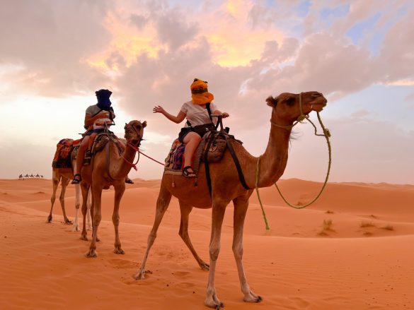 モロッコ サハラ砂漠にて